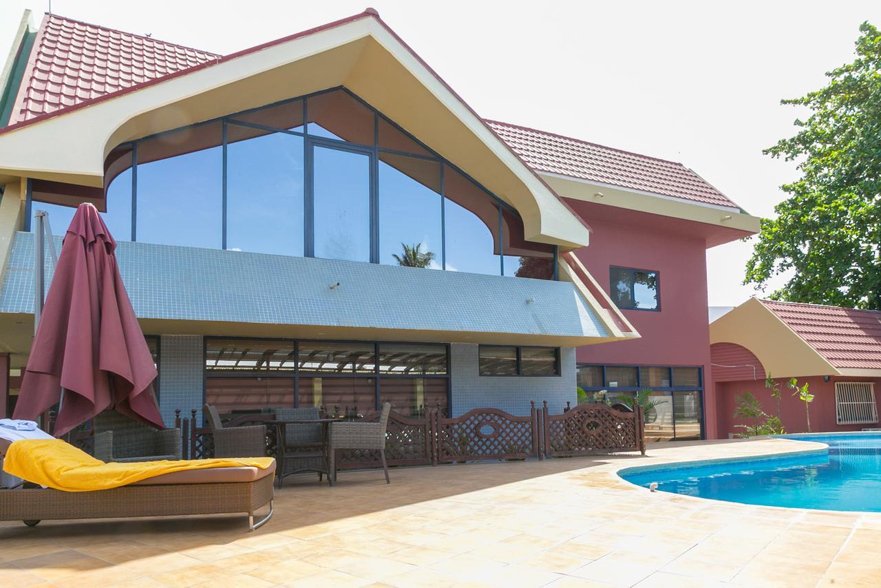 Alisa Hotel Labone Accra Exterior photo