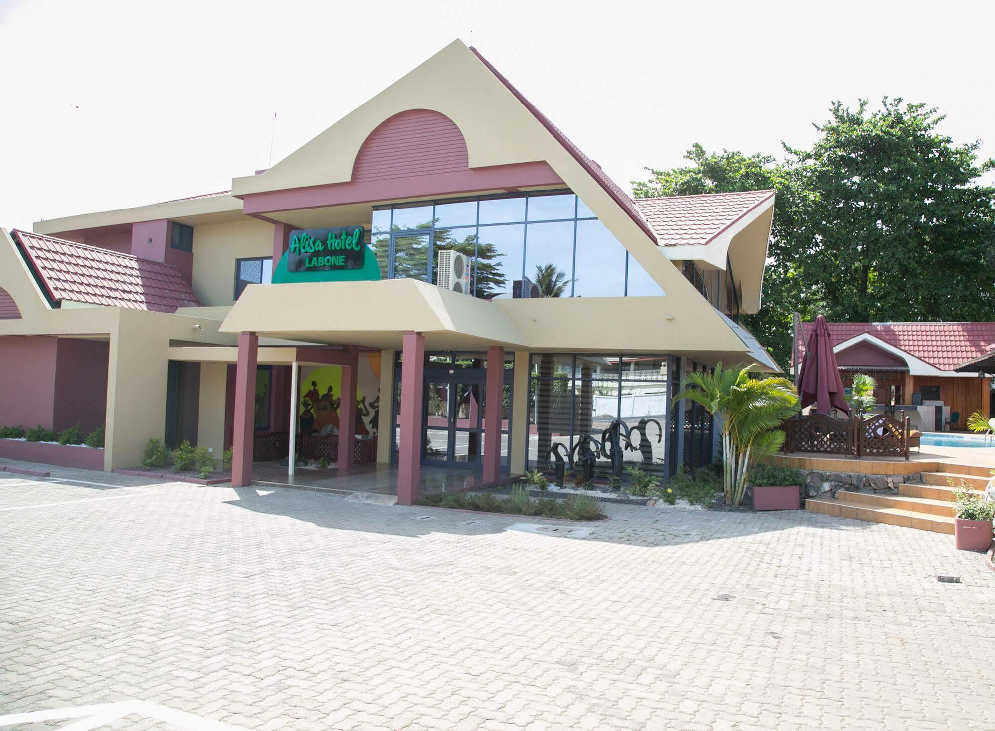 Alisa Hotel Labone Accra Exterior photo