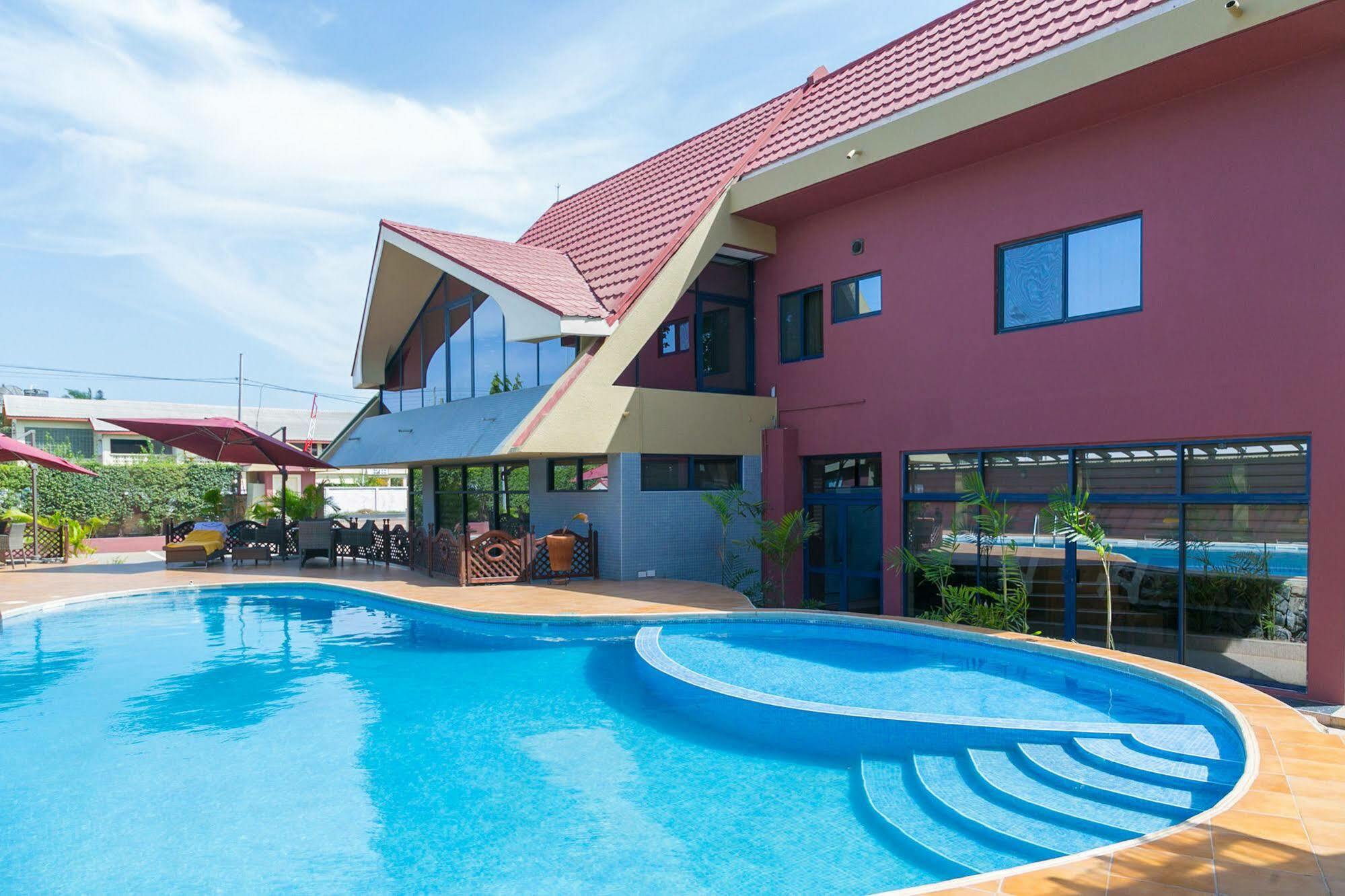 Alisa Hotel Labone Accra Exterior photo